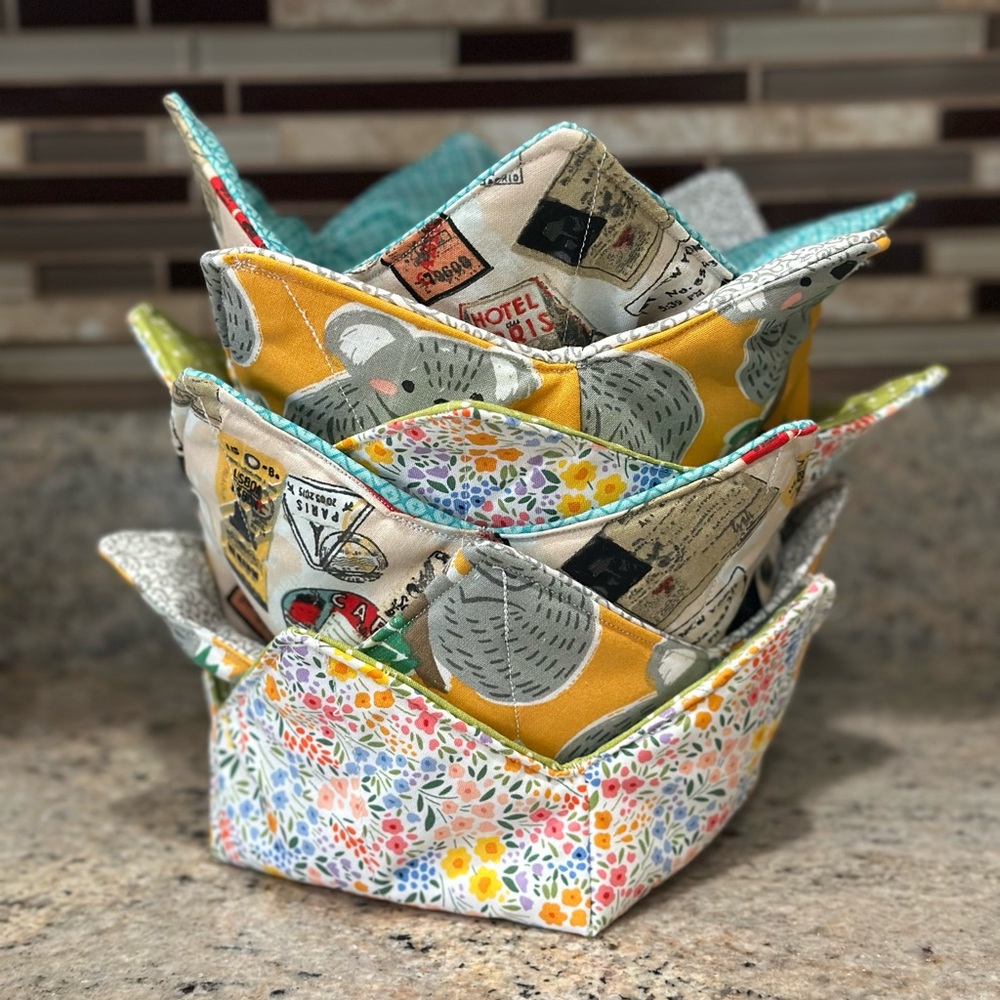 Reversible microwavable Bowl cozy holder soup ice cream